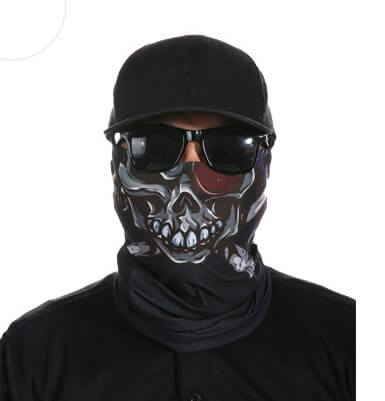 Pirate-Skull-Bandana-face